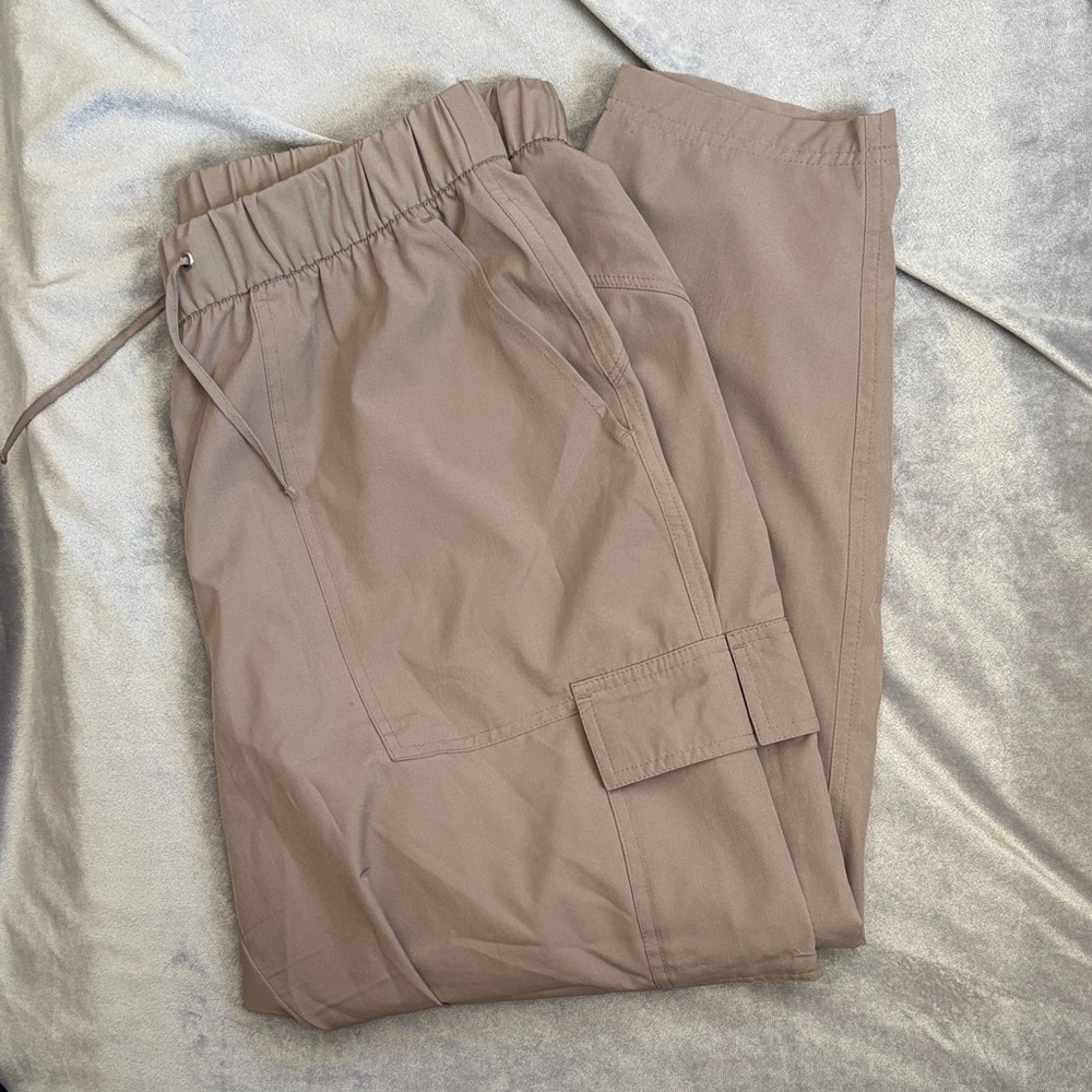 Old Navy Women's Tan Straight Leg Pants